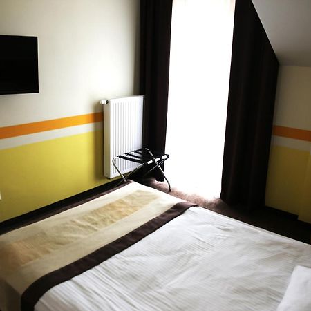 Hotel Folklor Międzyrzec Podlaski Δωμάτιο φωτογραφία