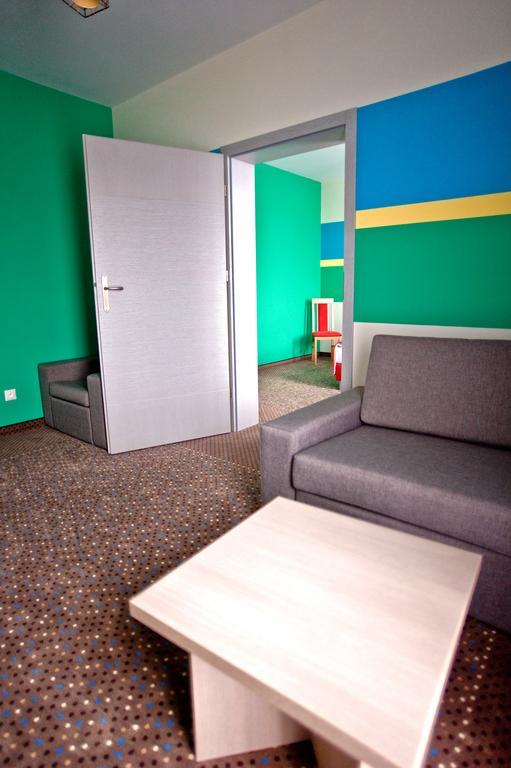 Hotel Folklor Międzyrzec Podlaski Εξωτερικό φωτογραφία