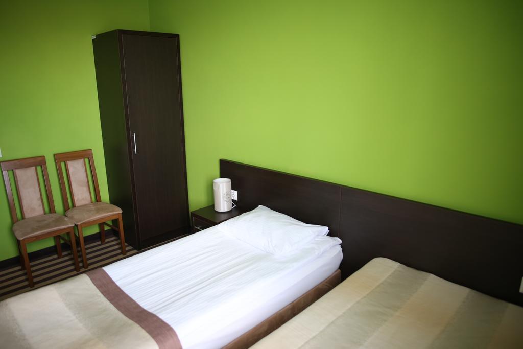 Hotel Folklor Międzyrzec Podlaski Εξωτερικό φωτογραφία